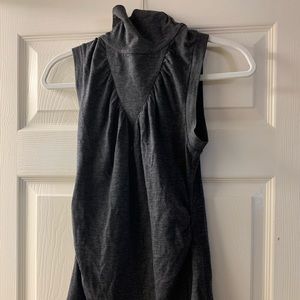 Theory turtle neck tank